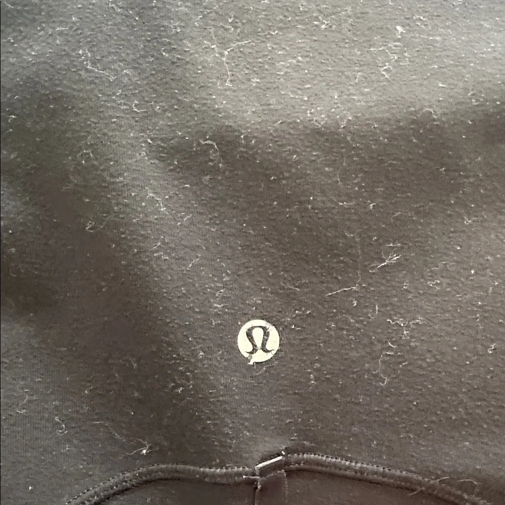 Black Lululemon Align Women's Jacket I believe is a size 4 or 6 selling as is - Picture 5 of 5
